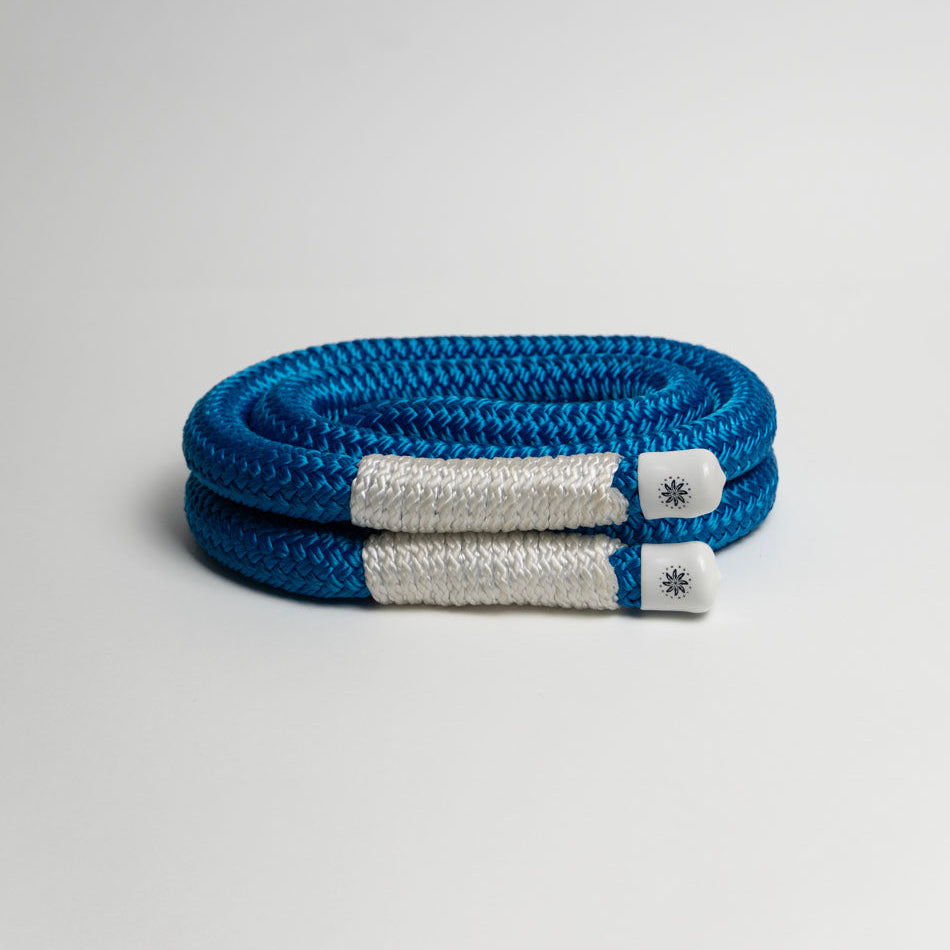An overview of the Australiana WHITE LABEL rope
