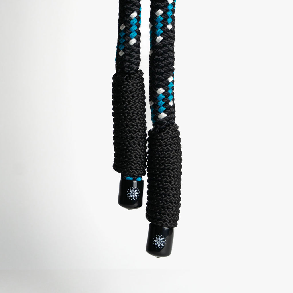 Details of the handles of the Australiana rope